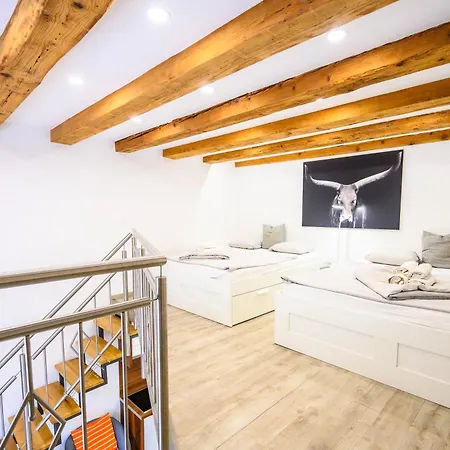 The Happy Loft Lägenhet